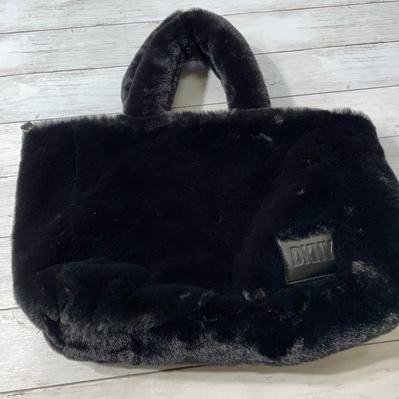 DKNY Hadlee Md Tote, Black/Gold - Picture 4 of 7